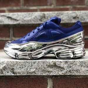 raf Simons a small scratch the left shoe(inner)